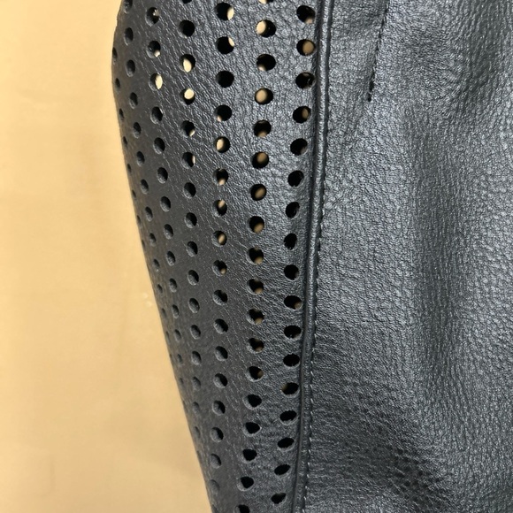 Steve Madden Carry All Tote Bag Black Gold hardware Spellout Handles Perforated - Picture 5 of 7